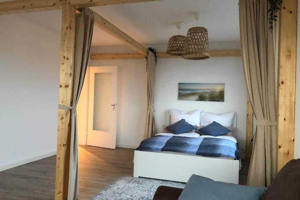 Yachtpanorama Weser Und Yachthafenblick 1 Zi 7Og เบรเมอร์ฮาเฟิน ภายนอก รูปภาพ
